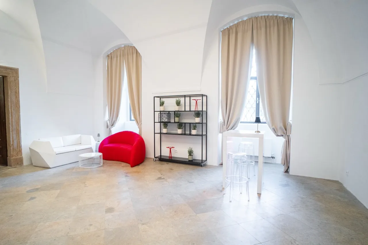 Ground-floor lounge – workshops and meetings for 20–50 guests